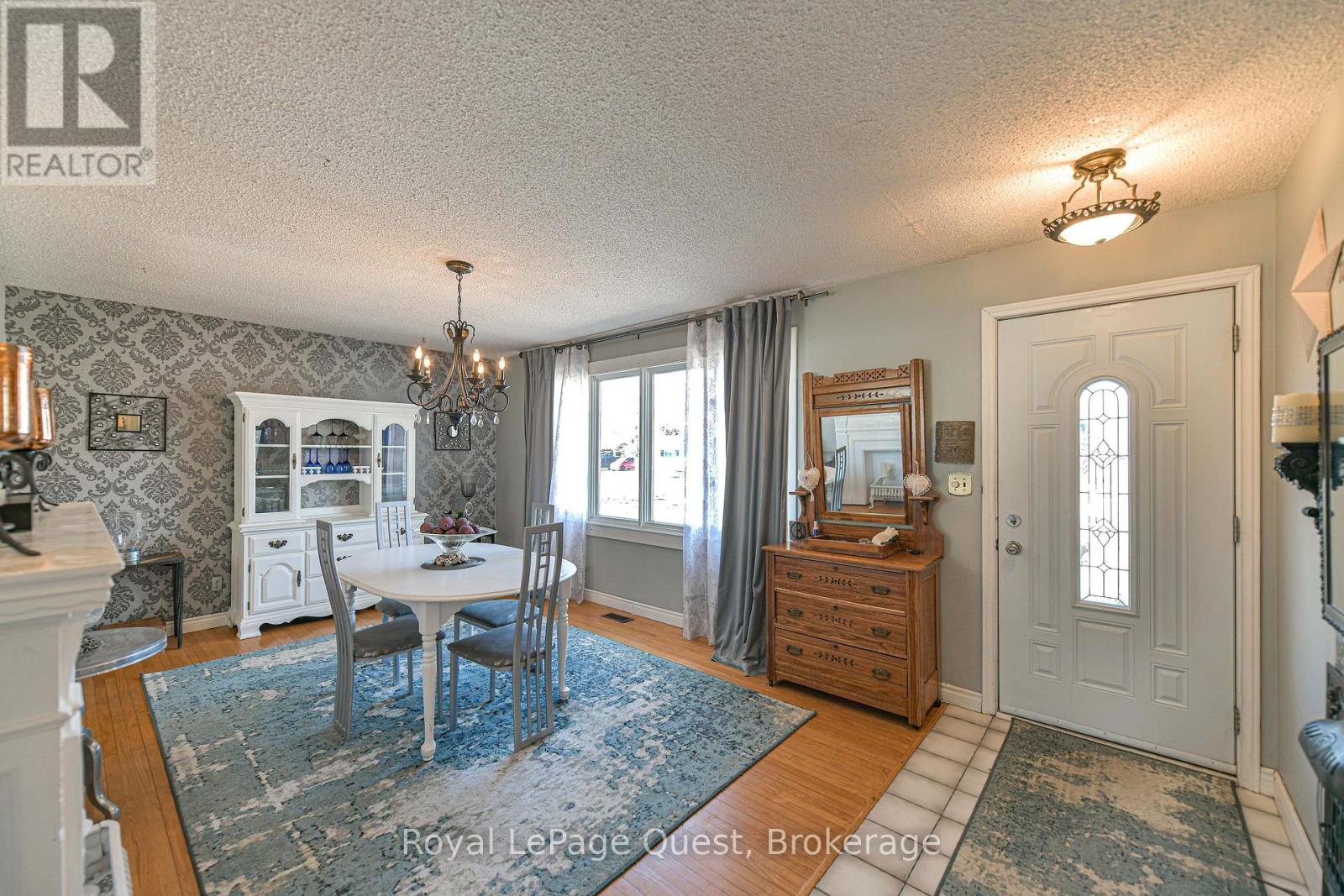 333 Collins Drive, Orillia, Ontario  L3V 1E5 - Photo 11 - S12994568