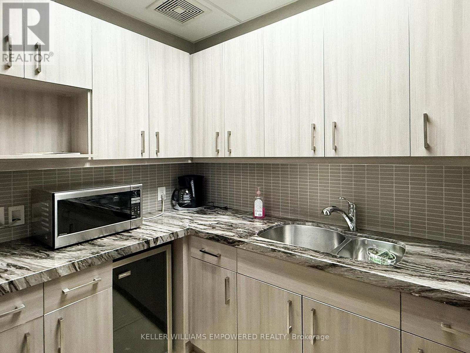 120 - 8323 Kennedy Road, Markham, Ontario  L3R 5W7 - Photo 37 - N12971598