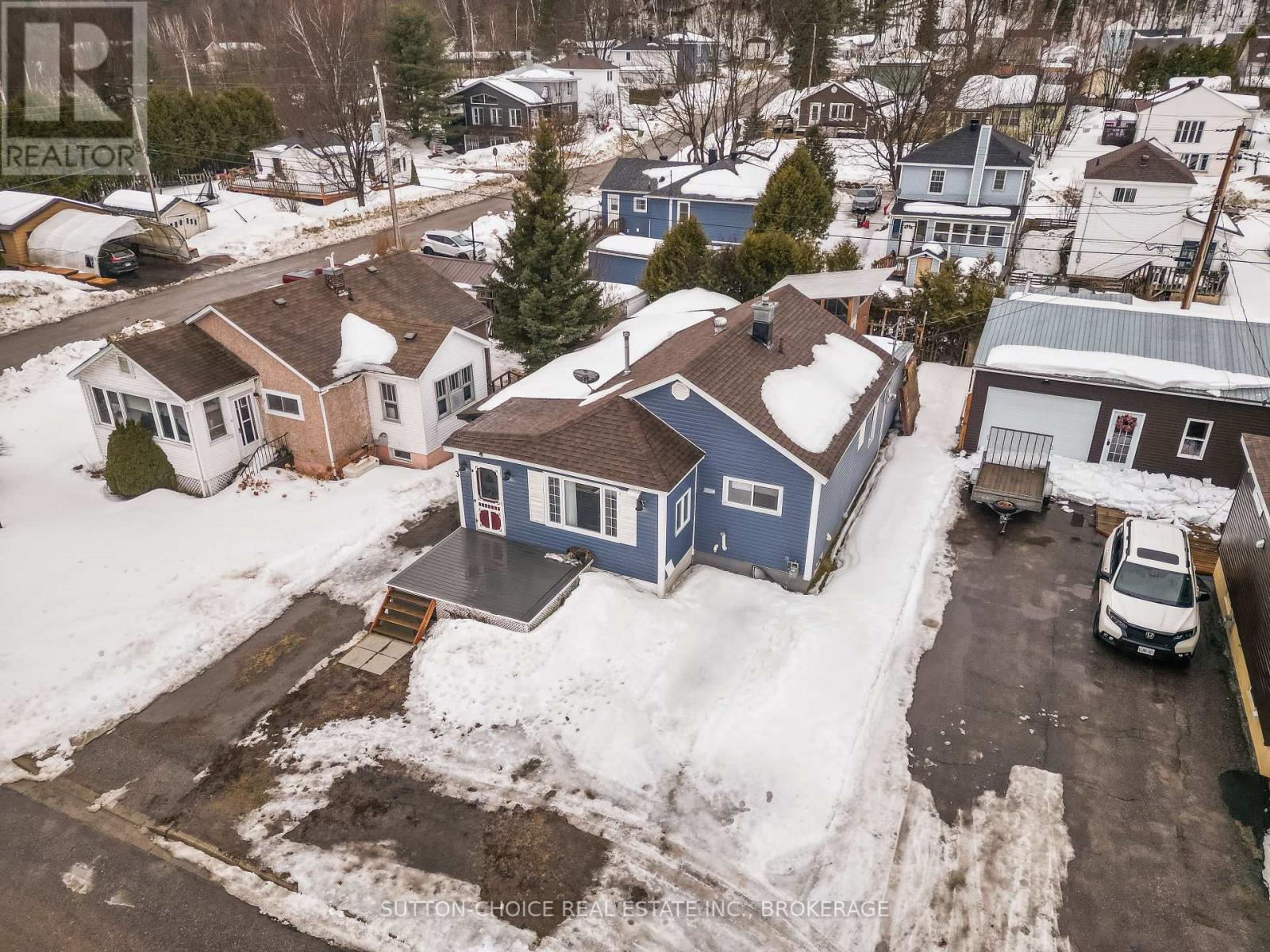 3 Pine Street, Unorganized Townships, Ontario  P0H 2J0 - Photo 2 - X12994496