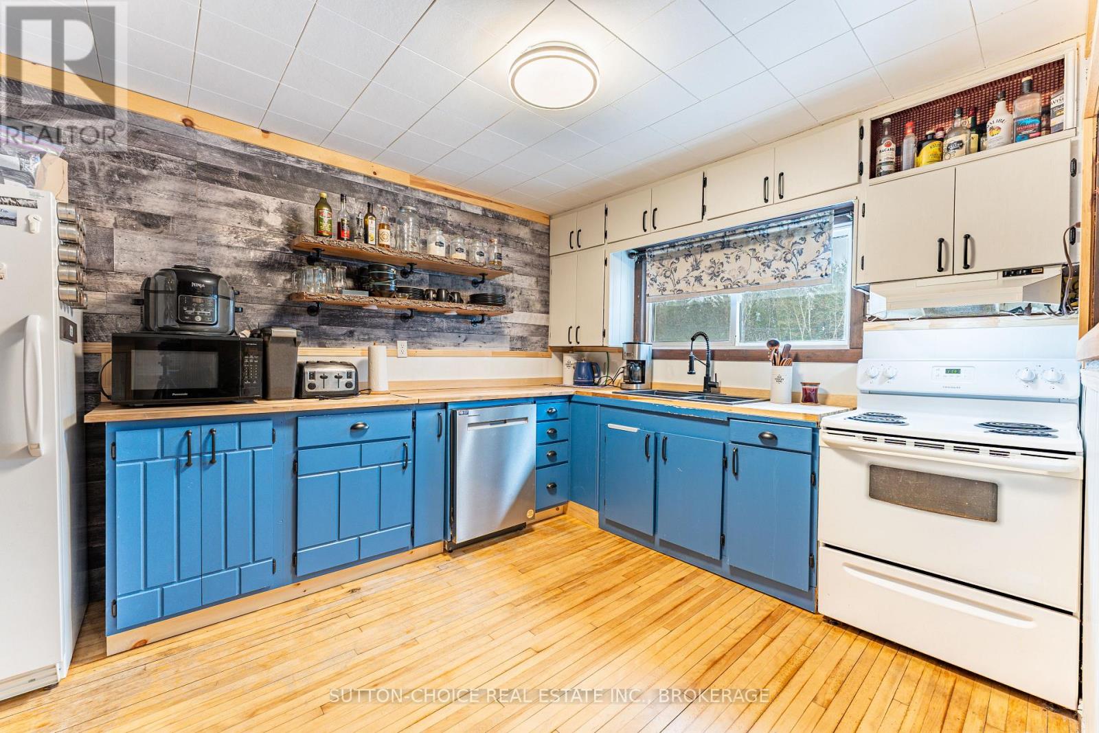 3 Pine Street, Unorganized Townships, Ontario  P0H 2J0 - Photo 9 - X12994496