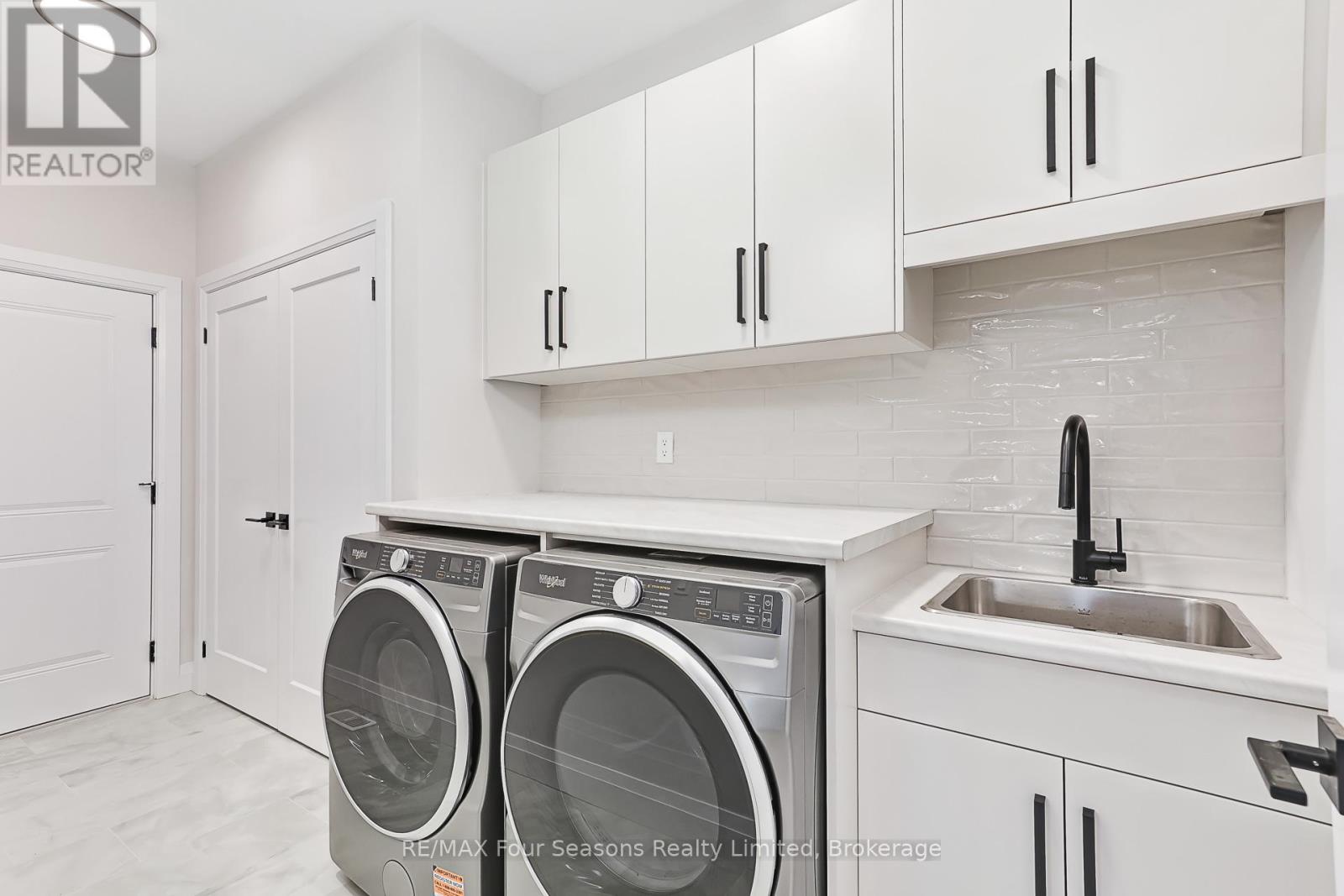 1 Boynton Court, Blue Mountains, Ontario  N0H 2P0 - Photo 23 - X12994508