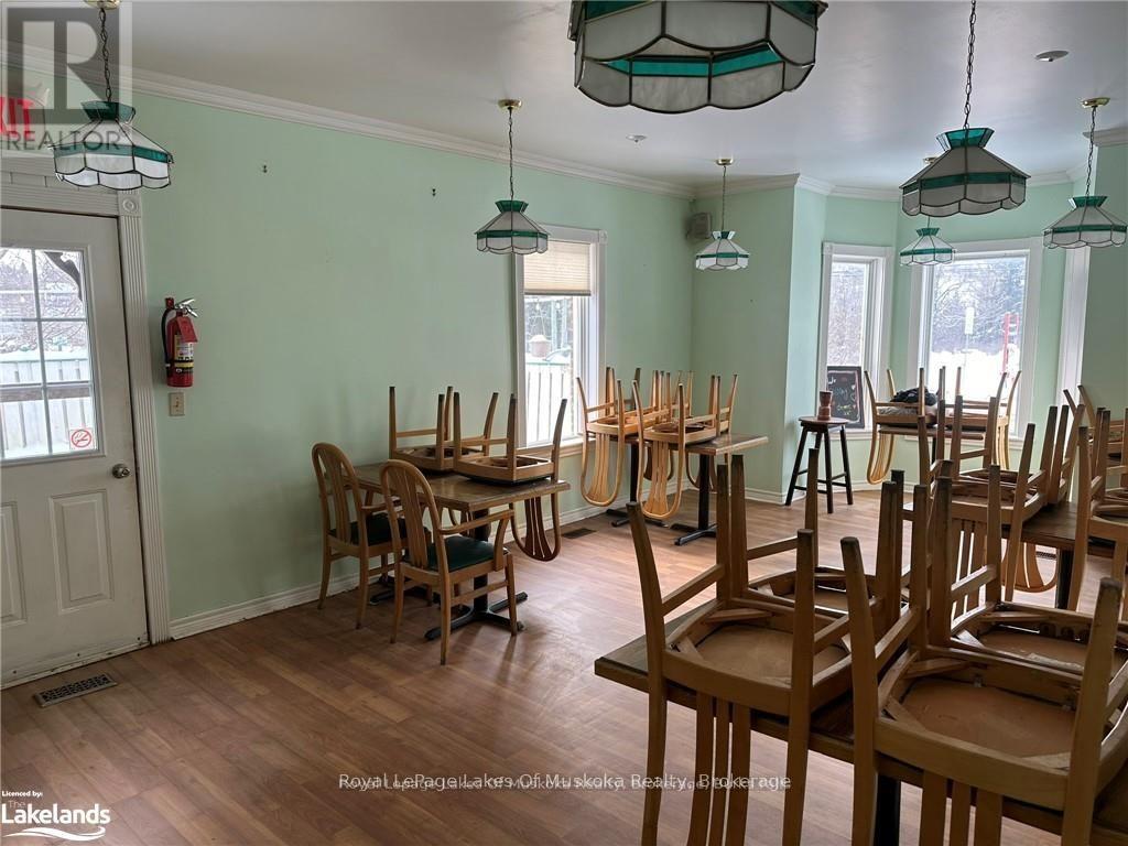 120 Ontario Street, Burk's Falls, Ontario  P0A 1C0 - Photo 17 - X12994510