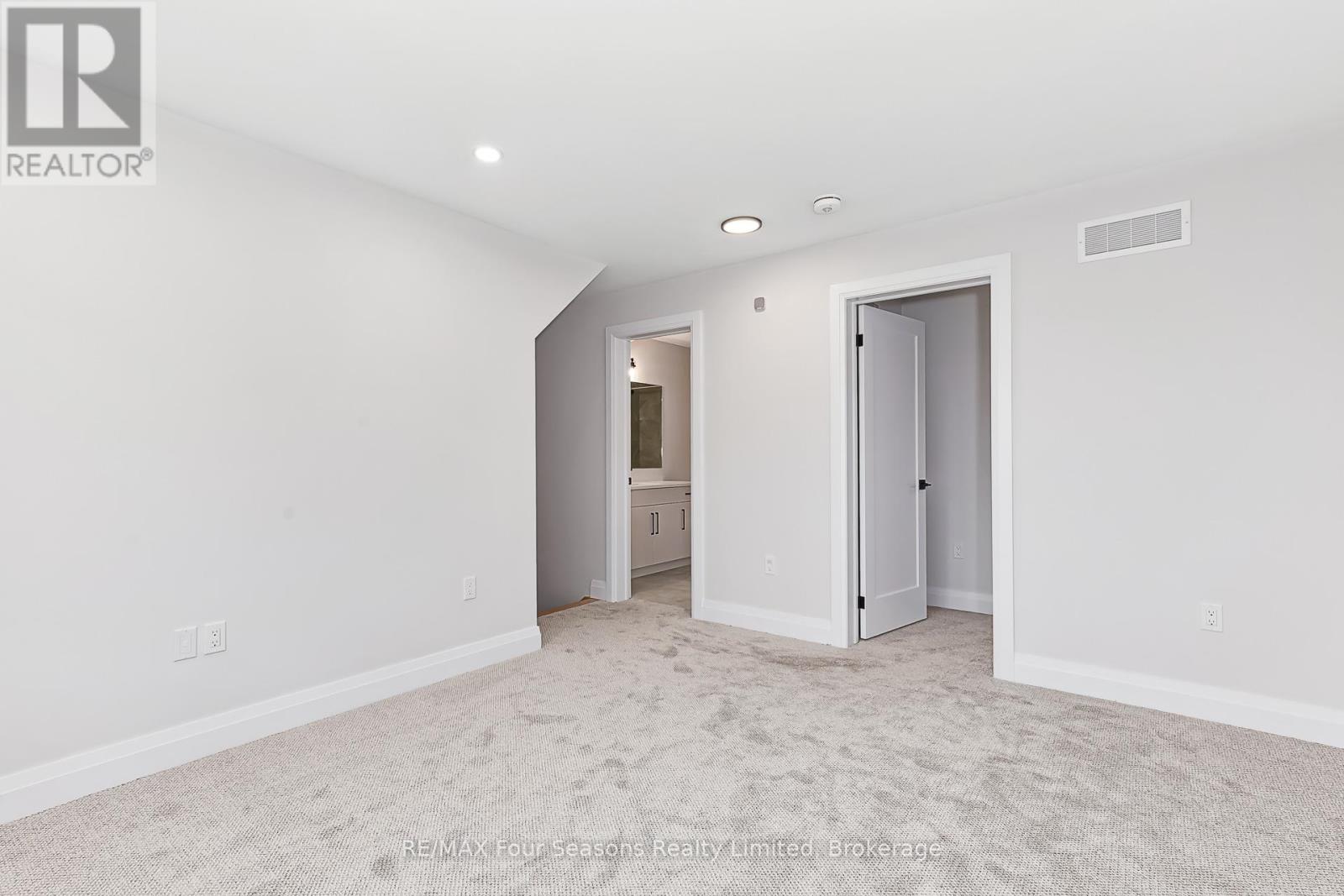 7 Boynton Court, Blue Mountains, Ontario  N0H 2P0 - Photo 27 - X12994516