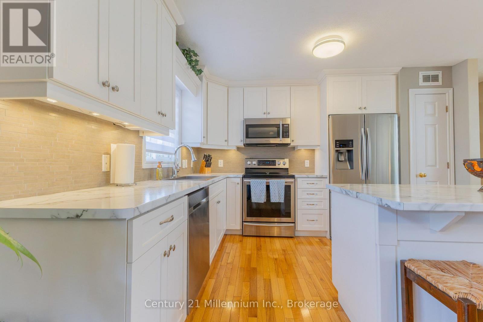 483 Peirson Avenue, Saugeen Shores, Ontario  N0H 2C1 - Photo 19 - X12994594