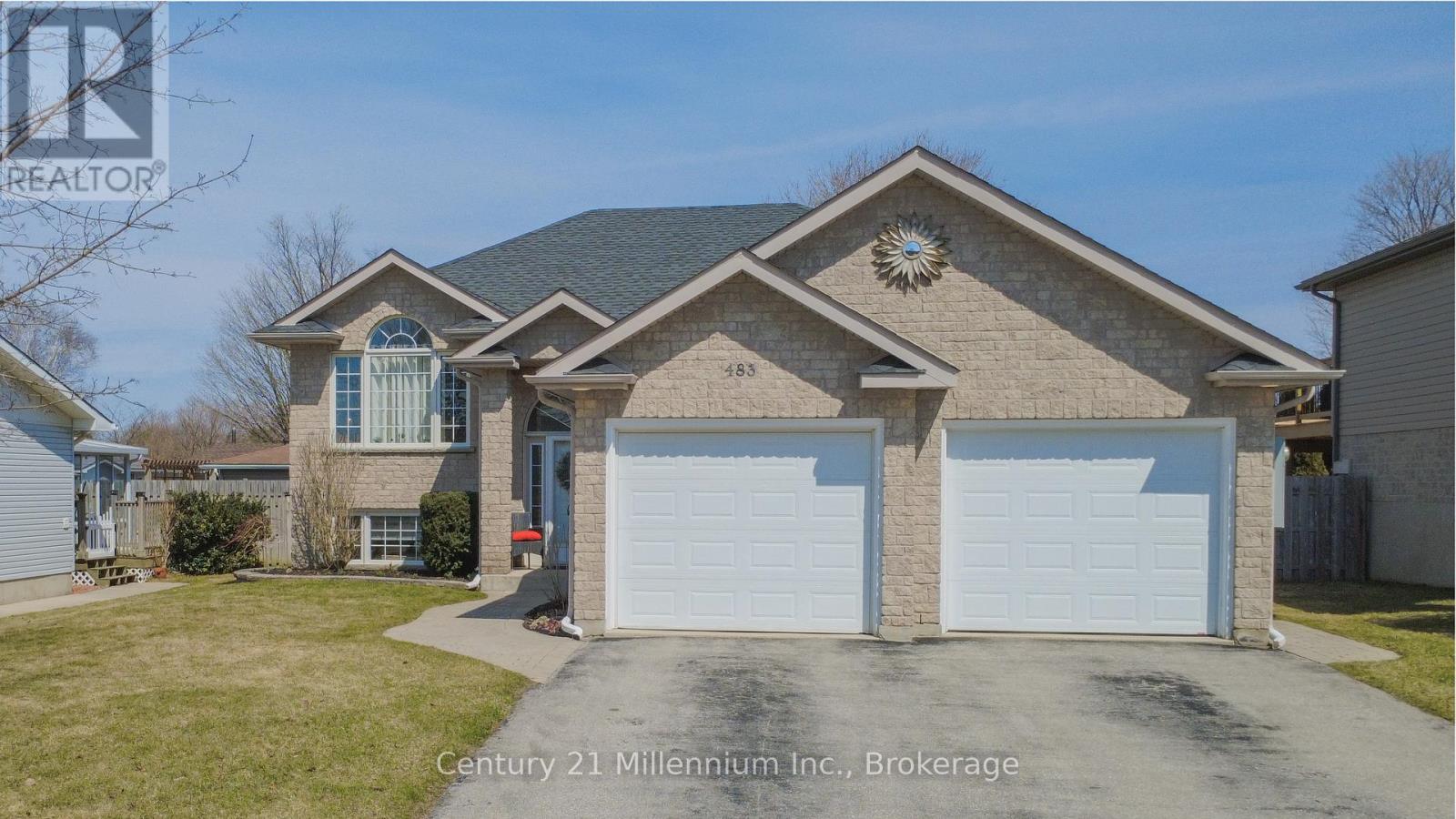 483 Peirson Avenue, Saugeen Shores, Ontario  N0H 2C1 - Photo 3 - X12994594