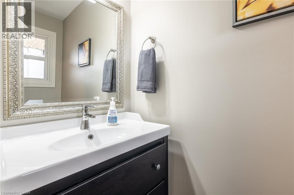 23 Dynasty Avenue Unit# 1, Stoney Creek, Ontario  L8G 4Z5 - Photo 16 - 40820448