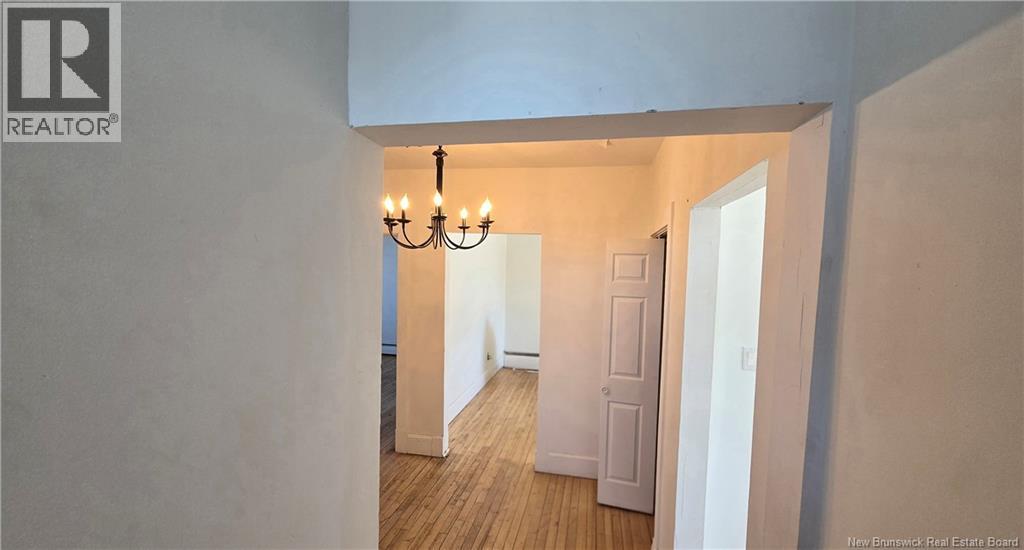 15- 15-1/2 Aberdeen Street, Campbellton, New Brunswick  E3N 2J6 - Photo 13 - NB137052
