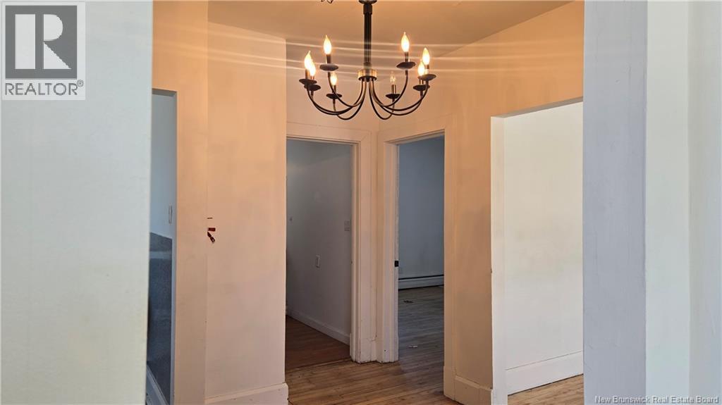 15- 15-1/2 Aberdeen Street, Campbellton, New Brunswick  E3N 2J6 - Photo 4 - NB137052