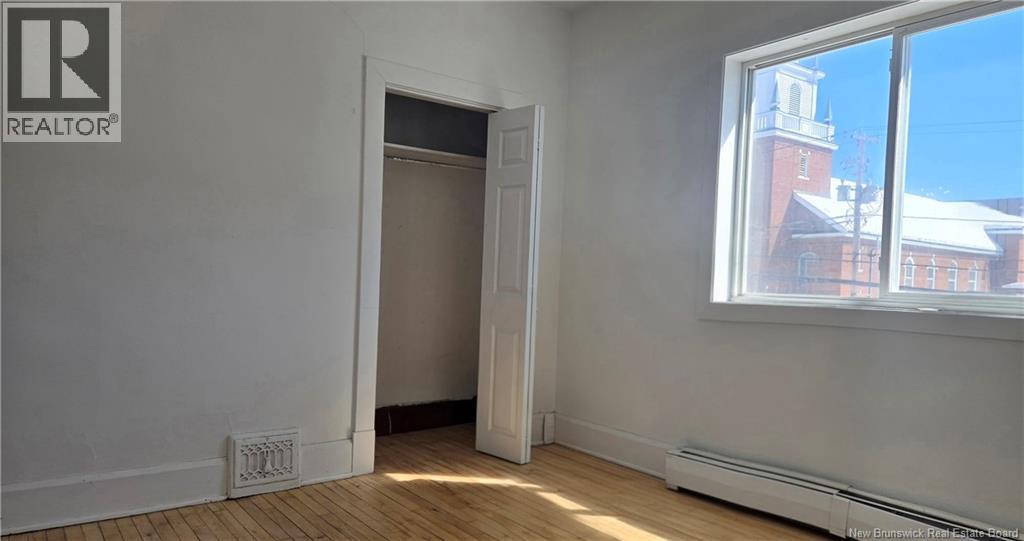 15- 15-1/2 Aberdeen Street, Campbellton, New Brunswick  E3N 2J6 - Photo 5 - NB137052