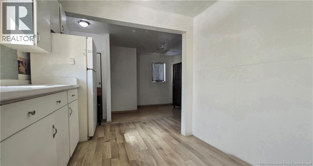 15- 15-1/2 Aberdeen Street, Campbellton, New Brunswick  E3N 2J6 - Photo 14 - NB137052