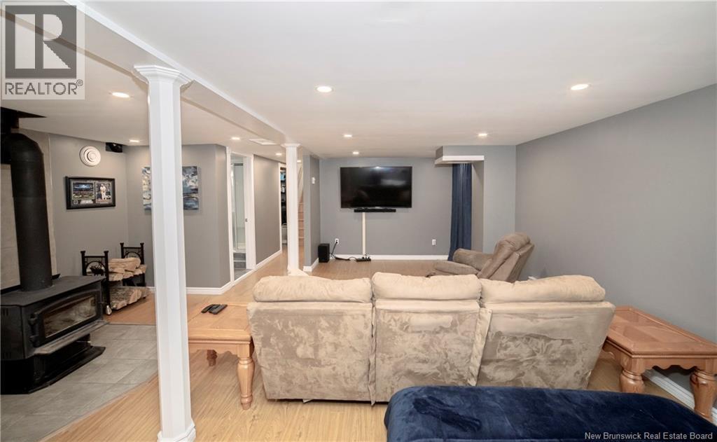 42 Barker Street, Oromocto, New Brunswick  E2V 2K9 - Photo 11 - NB137101