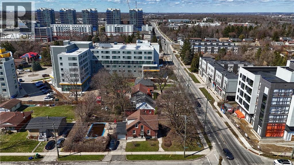 285 Albert Street, Waterloo, Ontario  N2L 3T9 - Photo 3 - 40802997