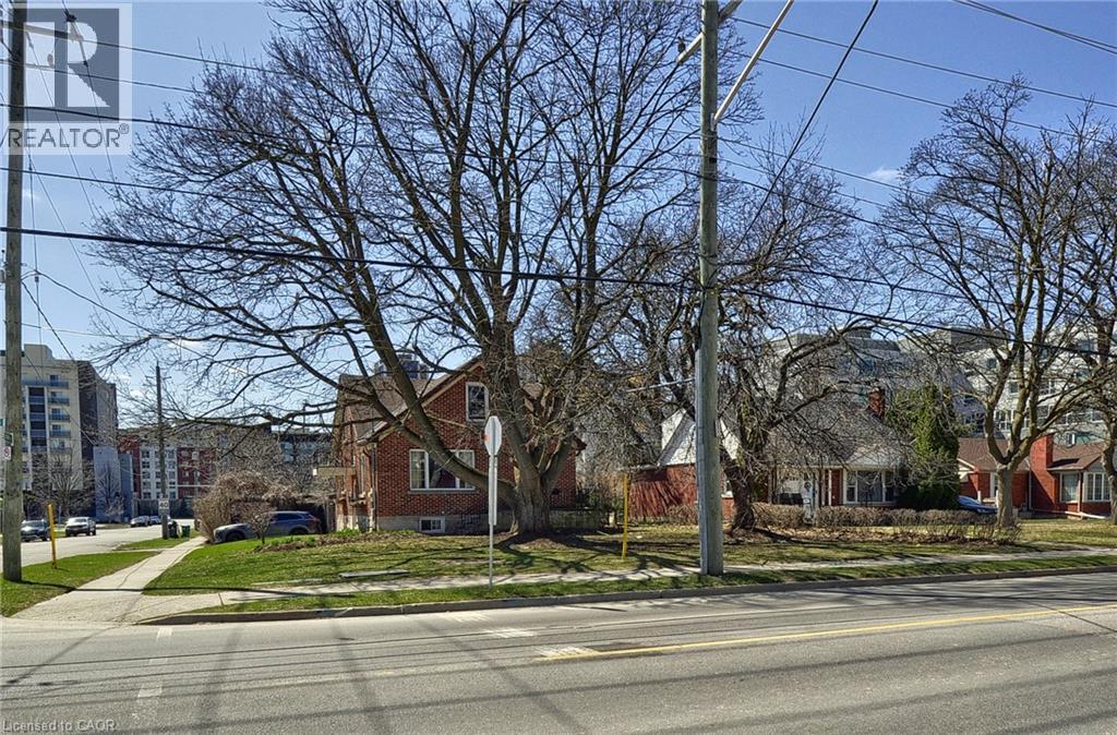 285 Albert Street, Waterloo, Ontario  N2L 3T9 - Photo 6 - 40802997