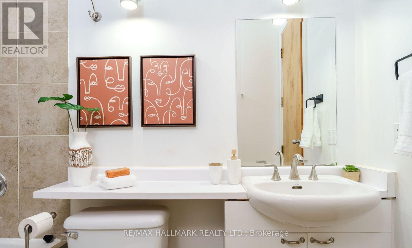 748 - 155 Dalhousie Street, Toronto, Ontario  M5B 2P7 - Photo 15 - C12994482