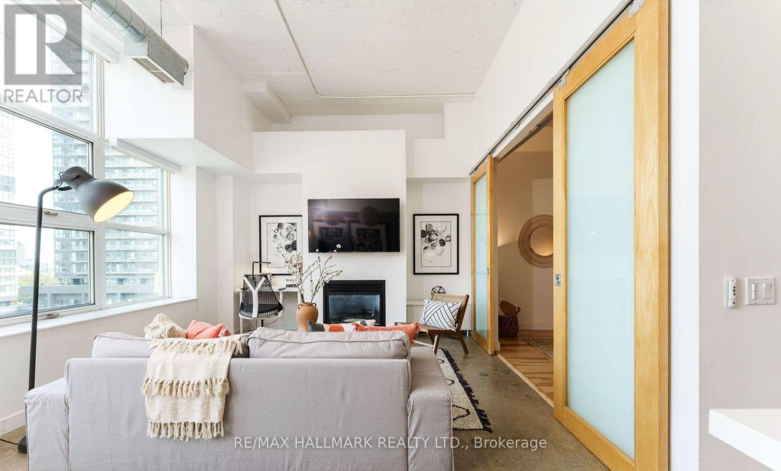 748 - 155 Dalhousie Street, Toronto, Ontario  M5B 2P7 - Photo 7 - C12994482