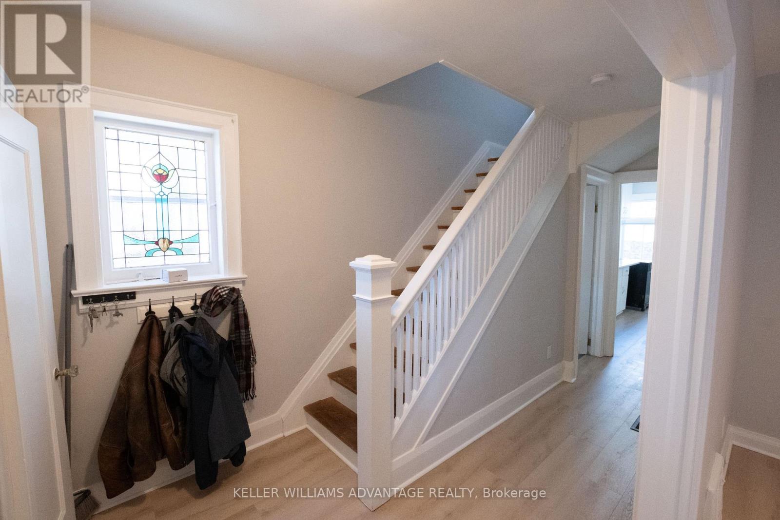 35 Mount Royal Avenue, Toronto, Ontario  M6H 2S2 - Photo 5 - C12994534