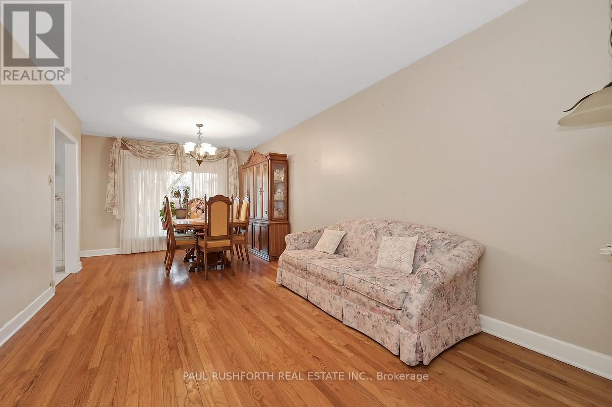 1176 Dorchester Avenue, Ottawa, Ontario K1Z 8E4 - Photo 6 - X12994556