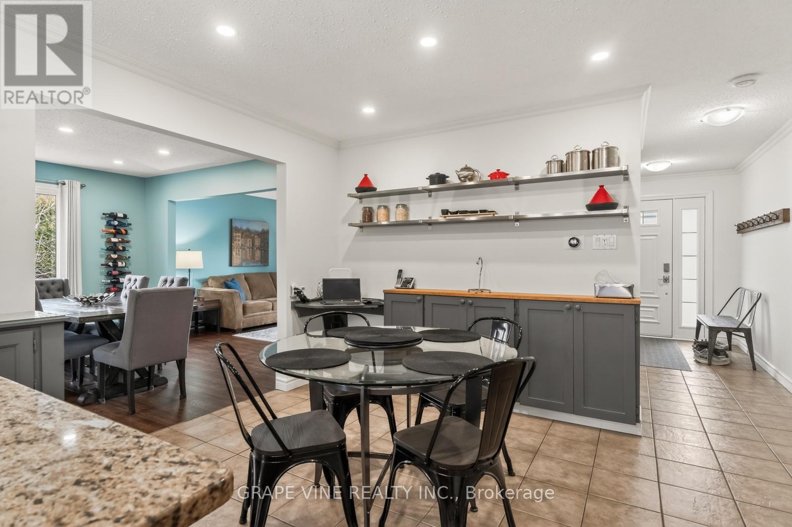 83 Nanook Crescent, Ottawa, Ontario  K2L 2B2 - Photo 19 - X12994588