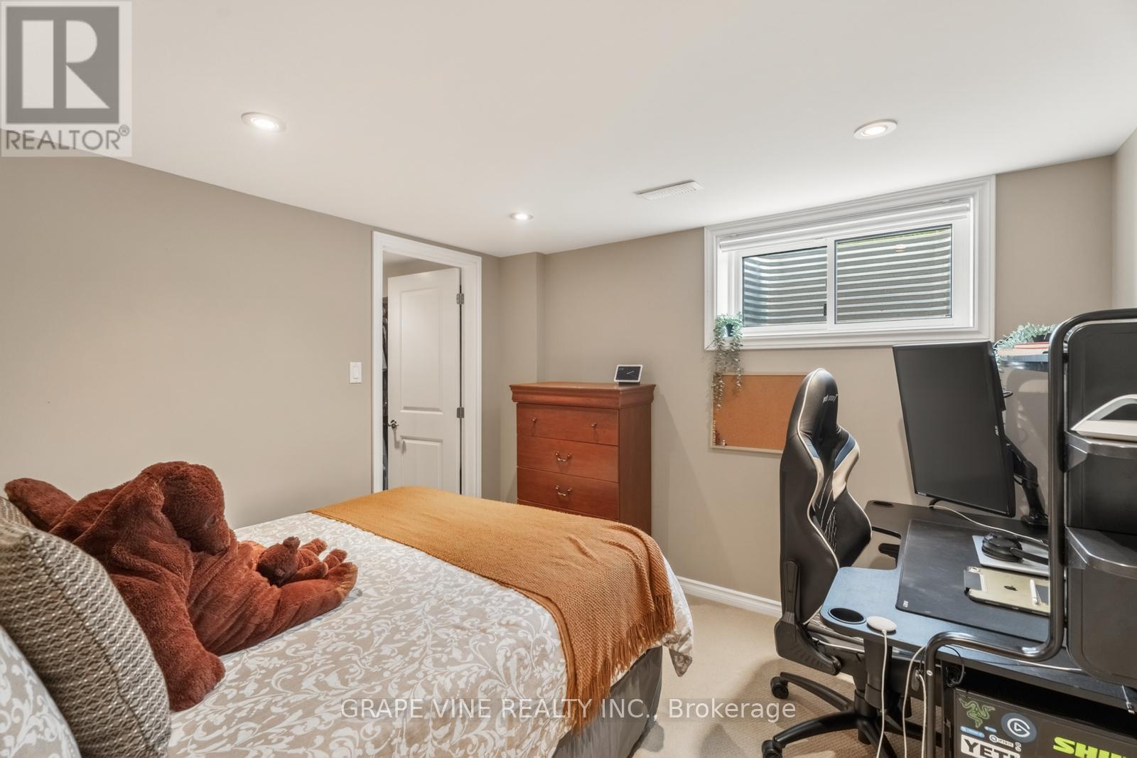 83 Nanook Crescent, Ottawa, Ontario  K2L 2B2 - Photo 31 - X12994588