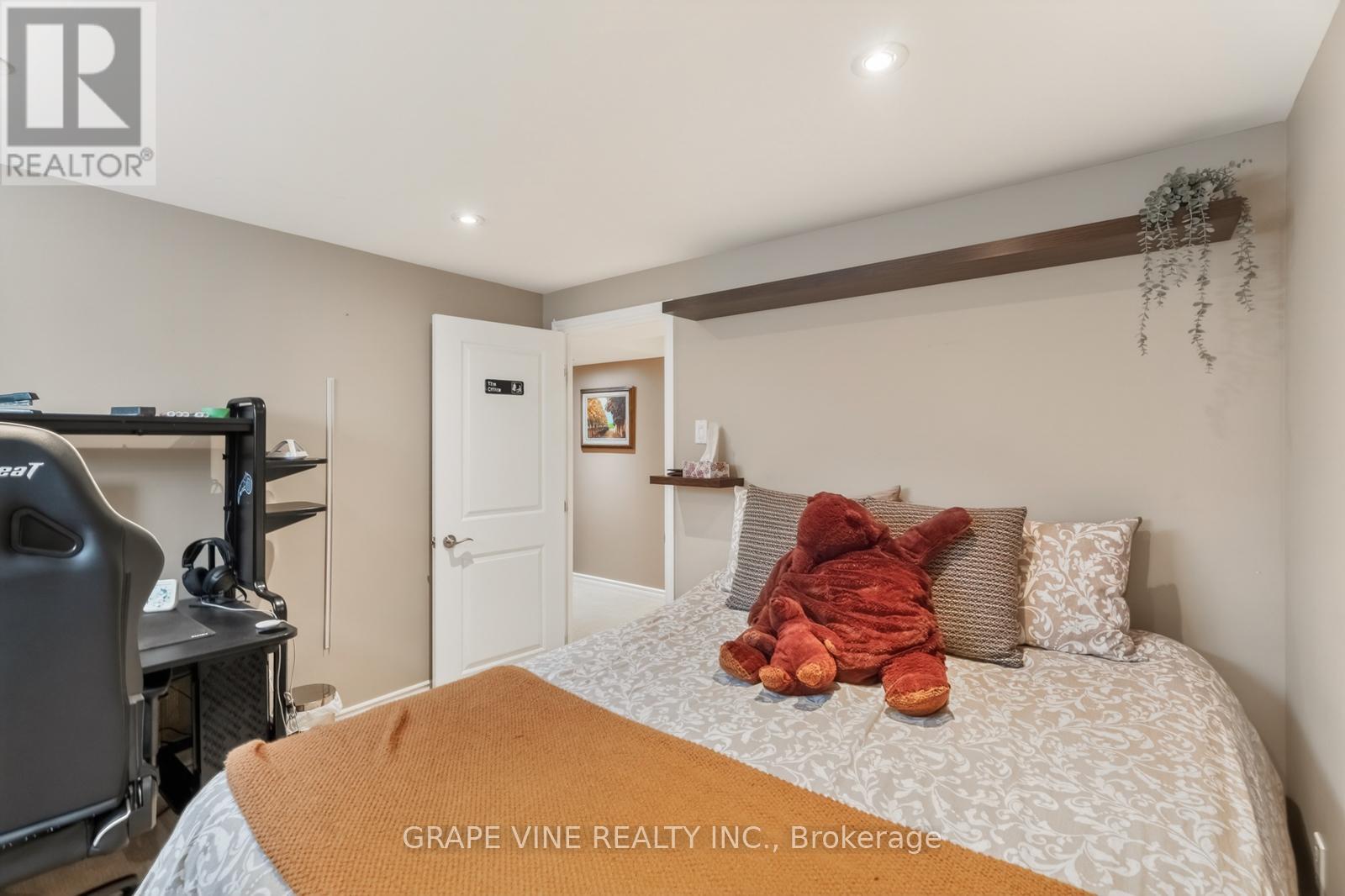 83 Nanook Crescent, Ottawa, Ontario  K2L 2B2 - Photo 32 - X12994588