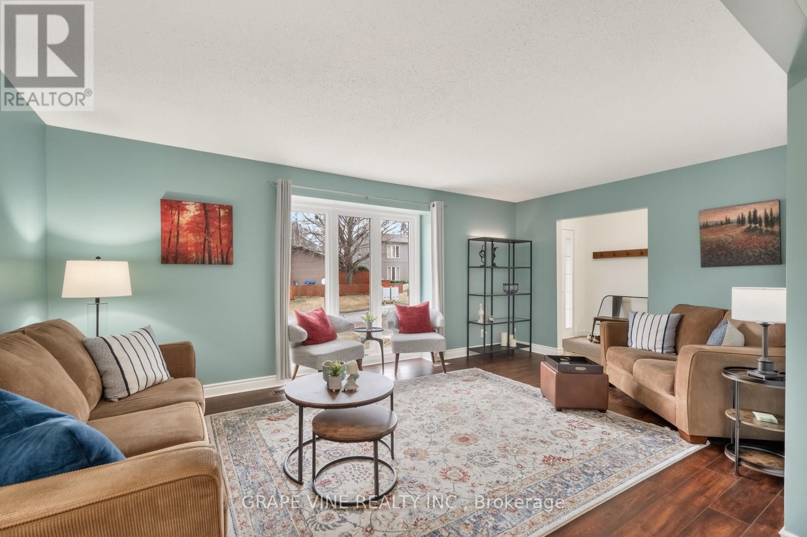 83 Nanook Crescent, Ottawa, Ontario  K2L 2B2 - Photo 9 - X12994588