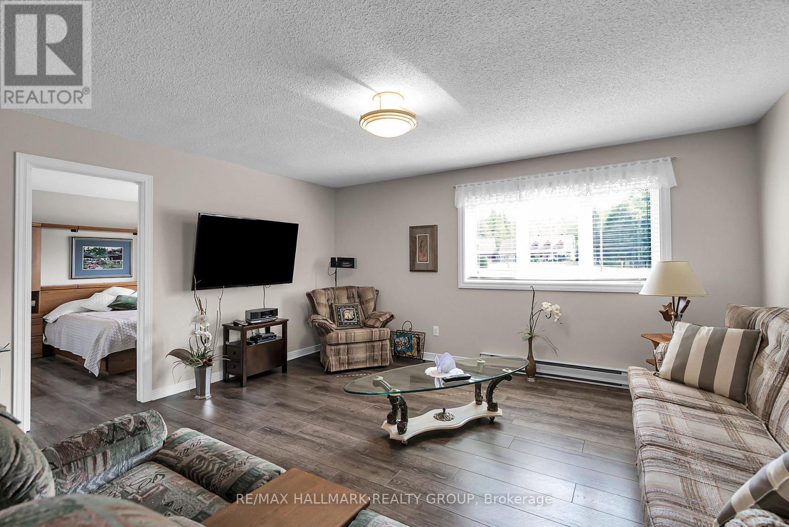 656 Ch Station Road, Alfred And Plantagenet, Ontario K0B 1A0 - Photo 13 - X12994602