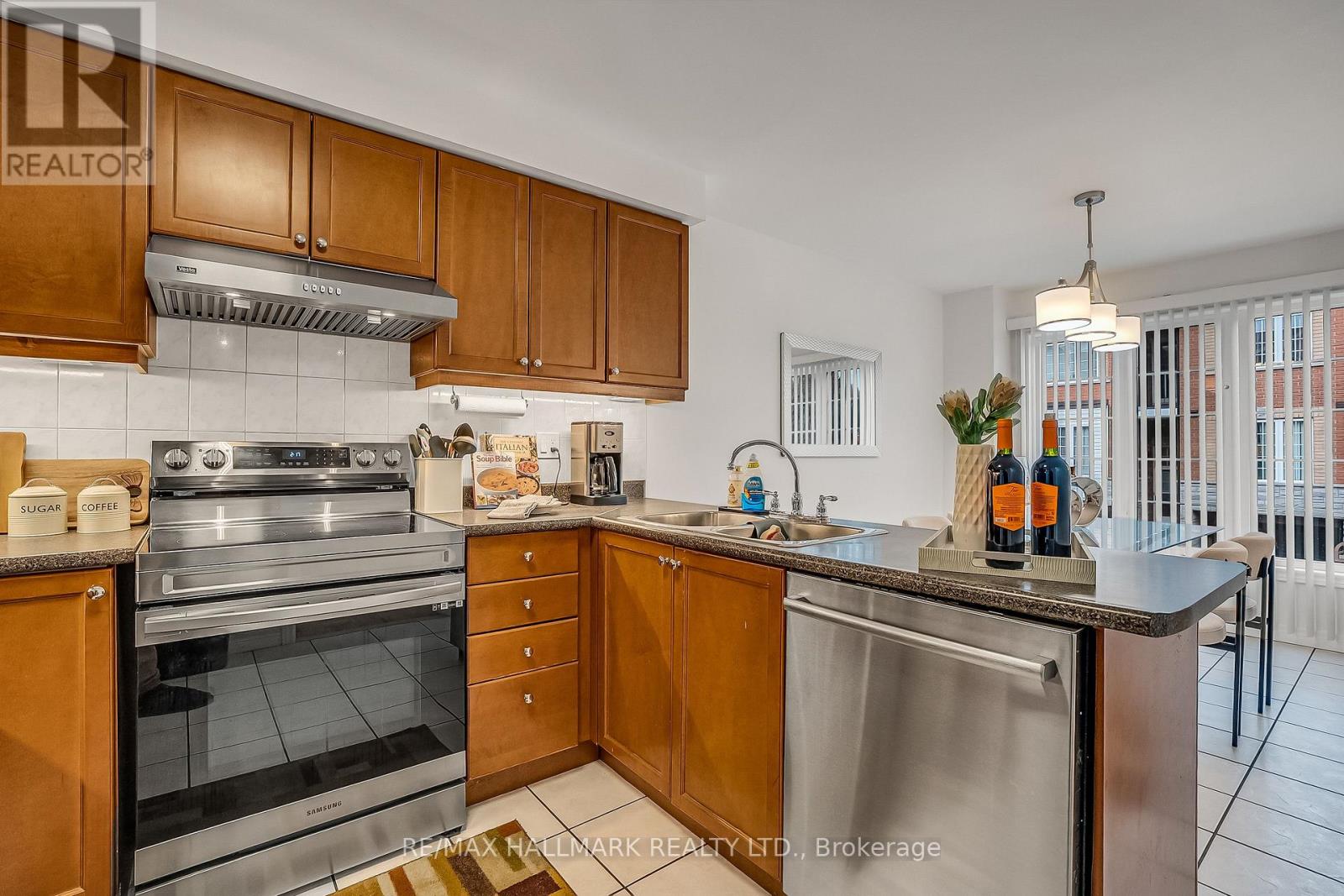 8 Tollgate Mews, Toronto, Ontario  M1M 3X5 - Photo 10 - E12994578