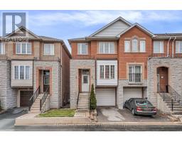 8 TOLLGATE MEWS, Toronto, Ontario