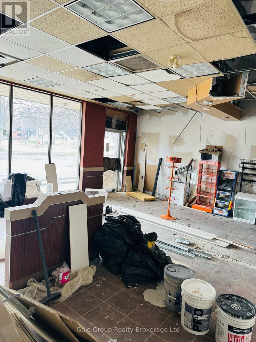 222 Dundas Street, Woodstock, Ontario  N4S 1A7 - Photo 5 - X12994582