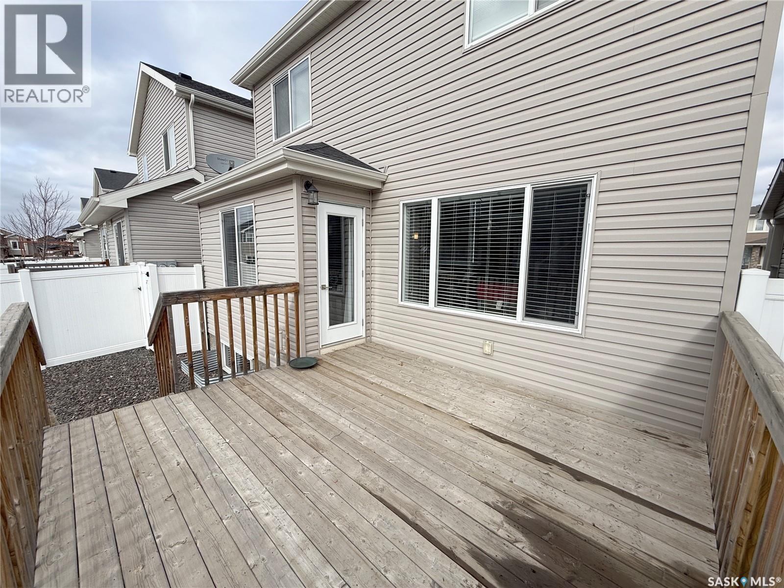 1061 Kolynchuk Crescent, Saskatoon, Saskatchewan  S7T 0V7 - Photo 39 - SK032743