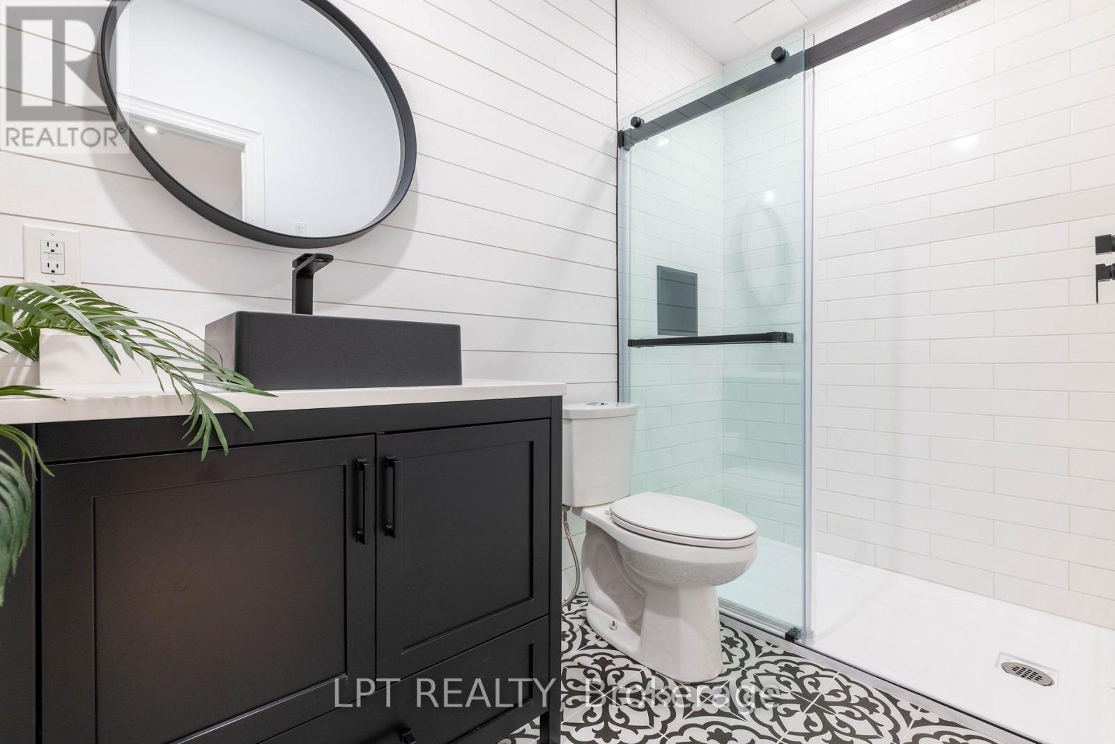 258 Andrew Street, Newmarket, Ontario  L3Y 1H2 - Photo 40 - N12994484