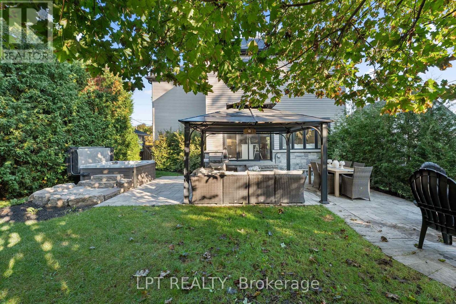 258 Andrew Street, Newmarket, Ontario  L3Y 1H2 - Photo 41 - N12994484