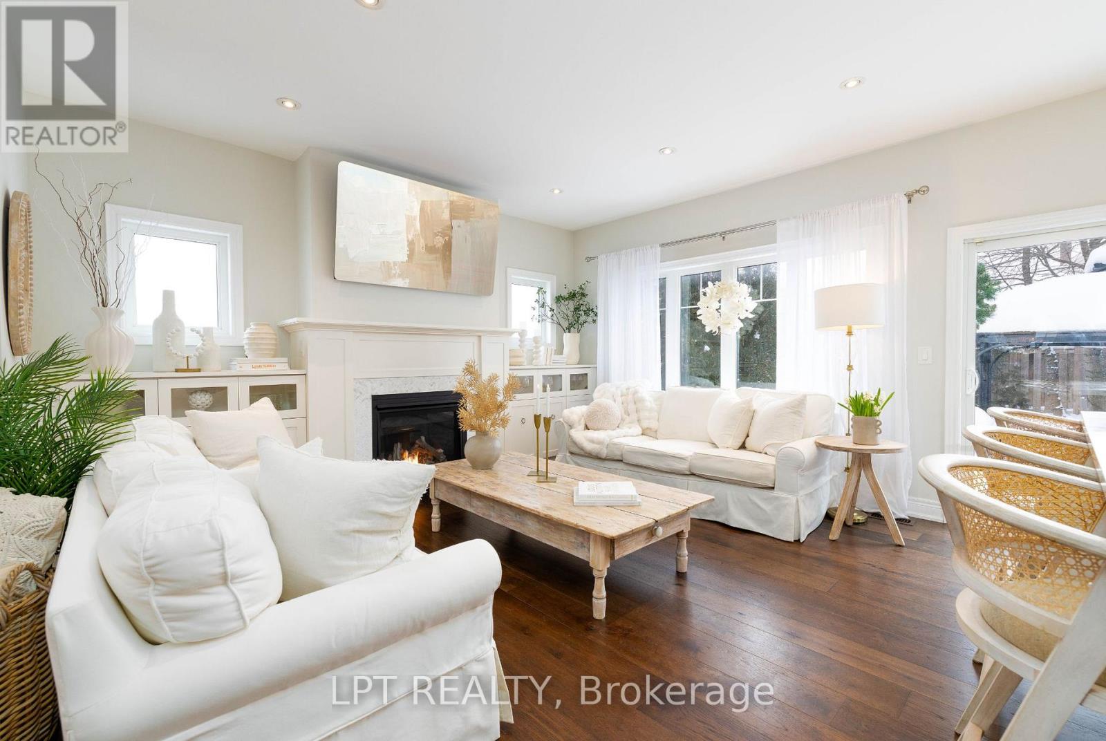 258 Andrew Street, Newmarket, Ontario  L3Y 1H2 - Photo 9 - N12994484