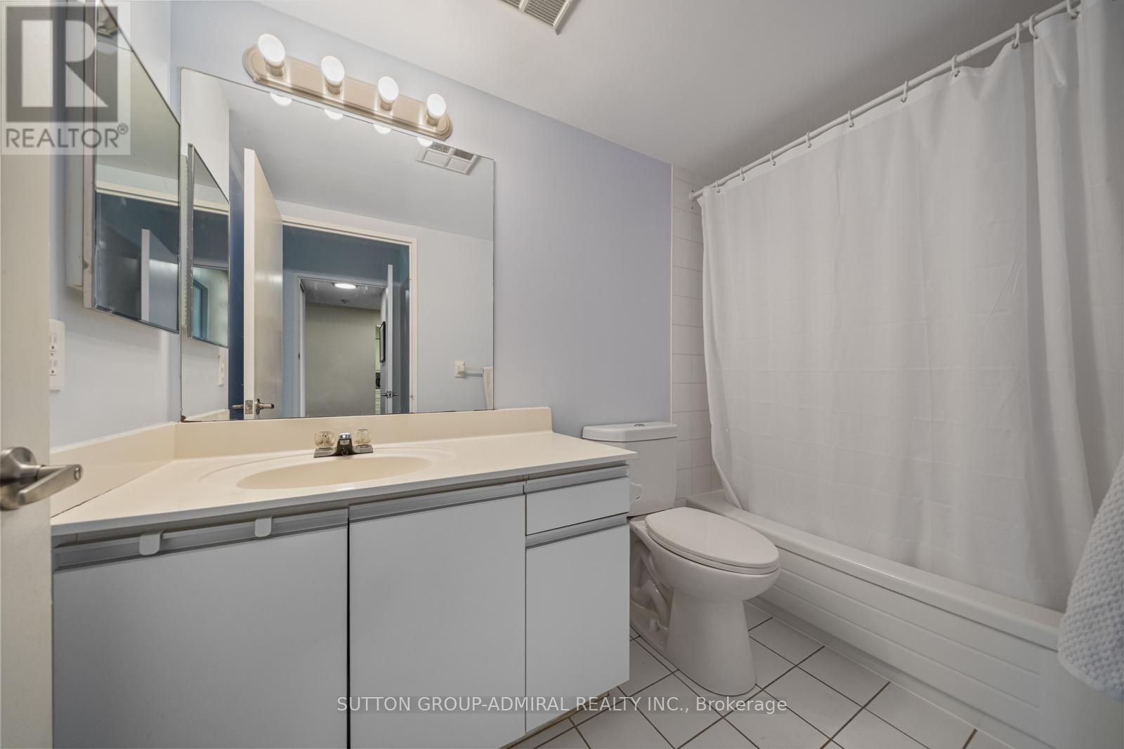 1103 - 81 Townsgate Drive, Vaughan, Ontario  L4J 8E6 - Photo 21 - N12994488