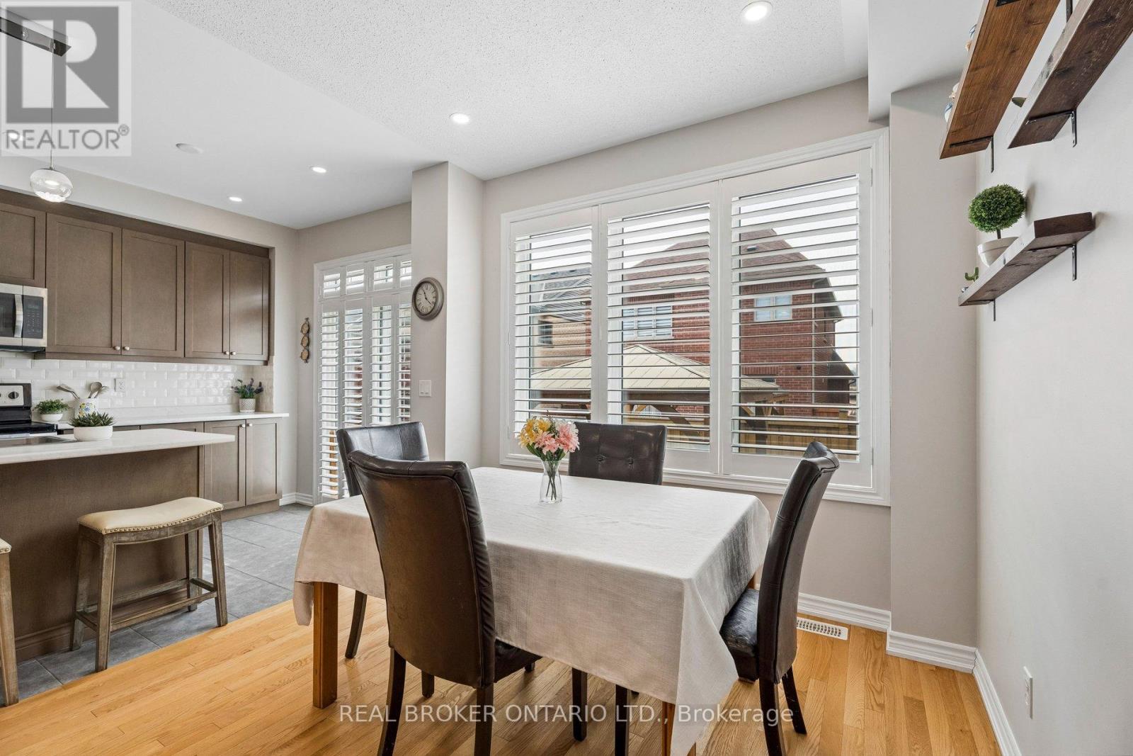 105 Alvin Pegg Drive, East Gwillimbury, Ontario  L9N 0R7 - Photo 10 - N12994538