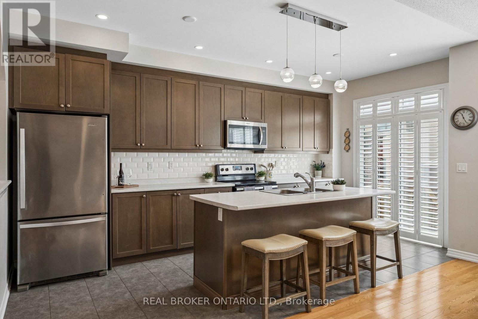 105 Alvin Pegg Drive, East Gwillimbury, Ontario  L9N 0R7 - Photo 17 - N12994538