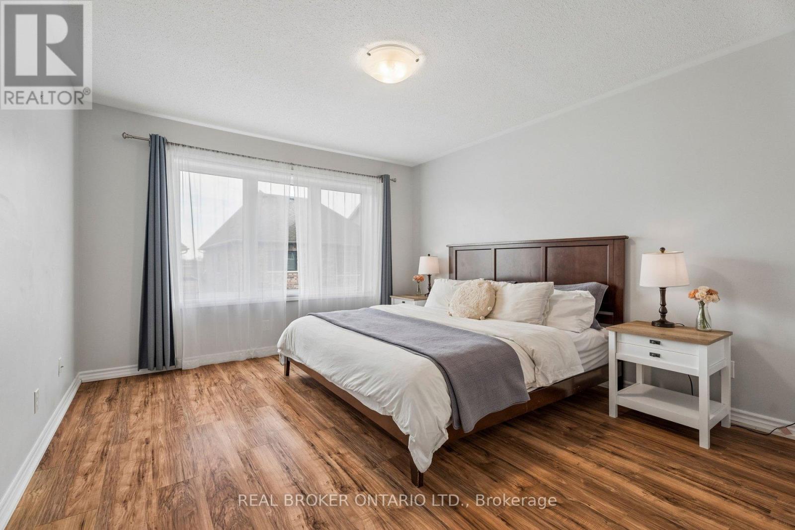 105 Alvin Pegg Drive, East Gwillimbury, Ontario  L9N 0R7 - Photo 21 - N12994538