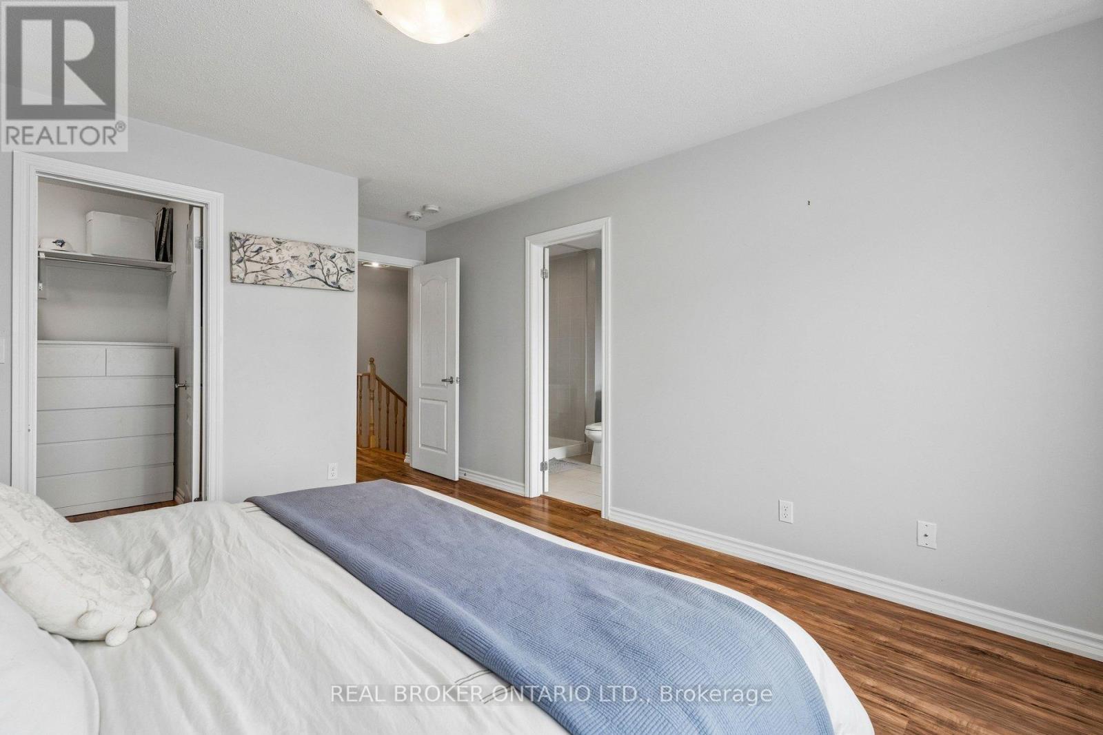 105 Alvin Pegg Drive, East Gwillimbury, Ontario  L9N 0R7 - Photo 23 - N12994538