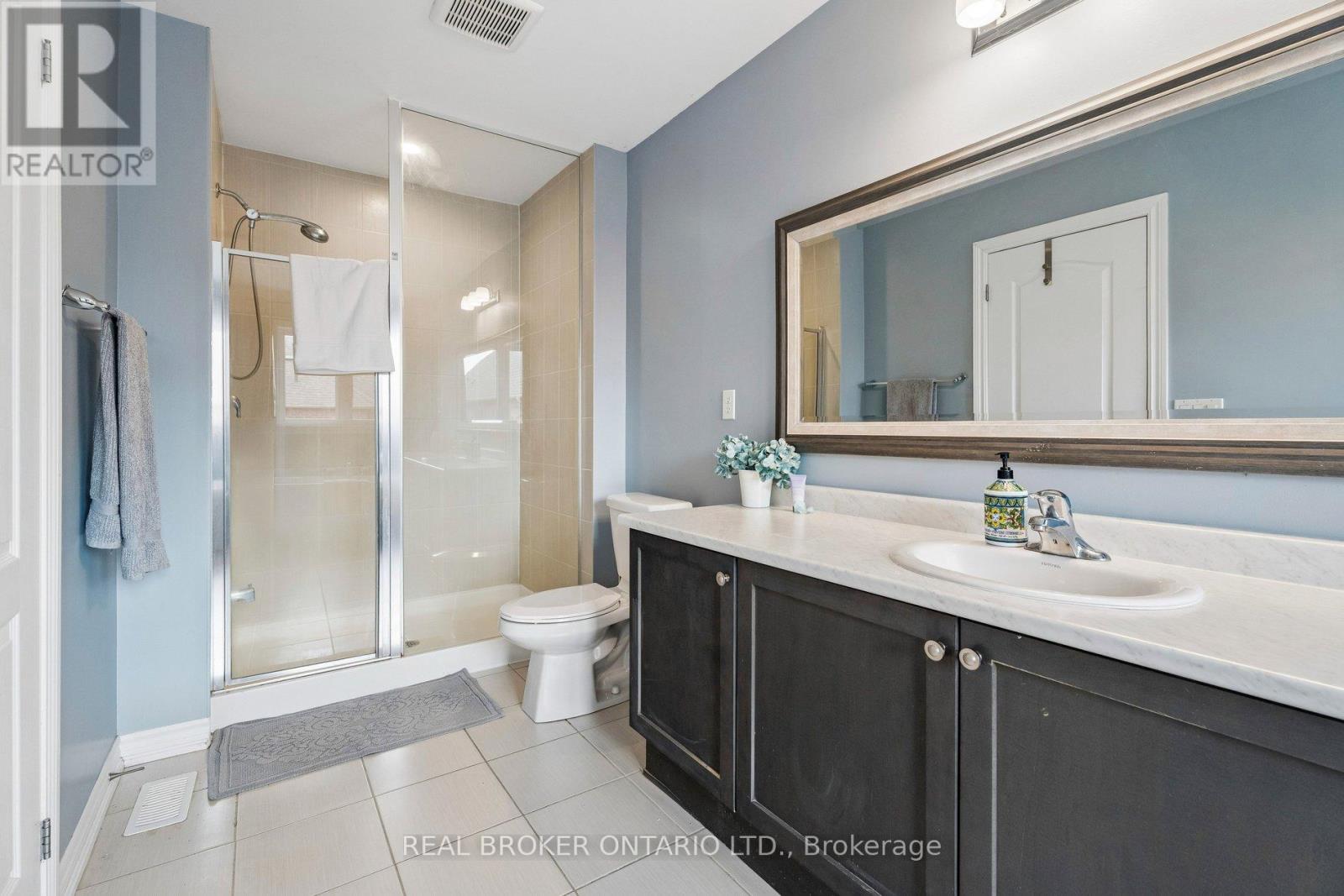 105 Alvin Pegg Drive, East Gwillimbury, Ontario  L9N 0R7 - Photo 26 - N12994538