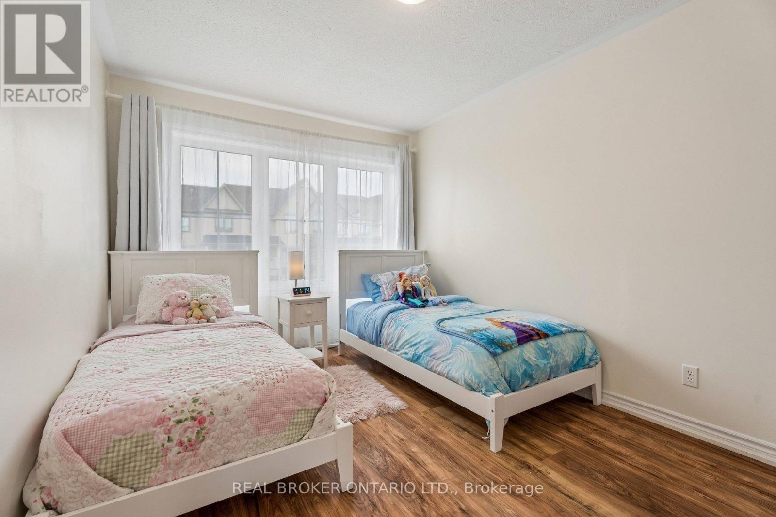 105 Alvin Pegg Drive, East Gwillimbury, Ontario  L9N 0R7 - Photo 30 - N12994538