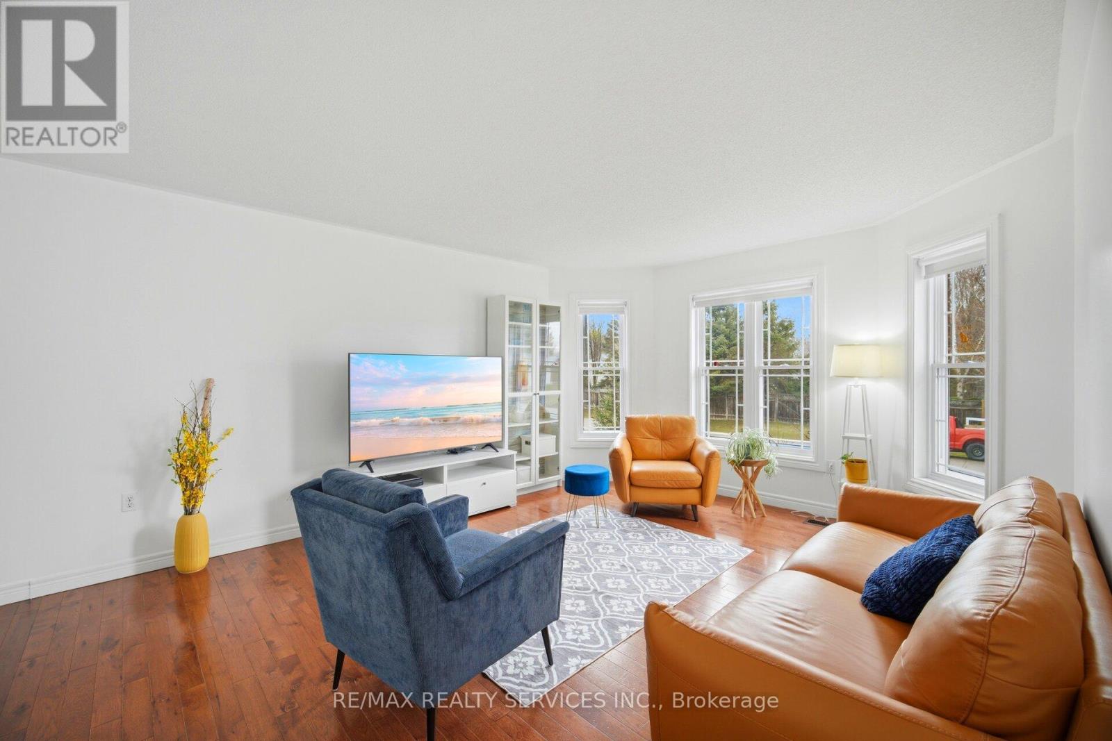 56 Princess Drive, Adjala-Tosorontio (Lisle), Ontario  L0M 1M0 - Photo 7 - N12994552