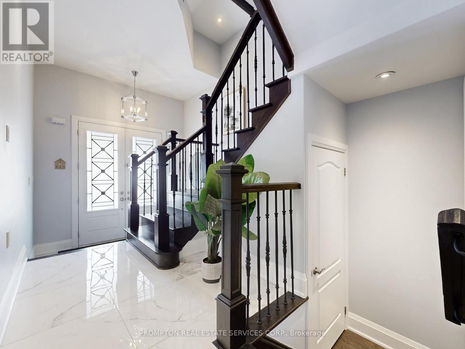 39 Giardina Crescent, Richmond Hill, Ontario  L4B 0G1 - Photo 22 - N12994584