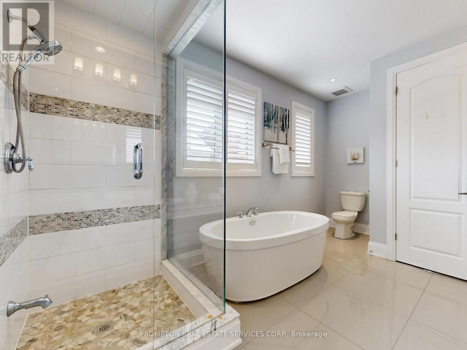 39 Giardina Crescent, Richmond Hill, Ontario  L4B 0G1 - Photo 29 - N12994584