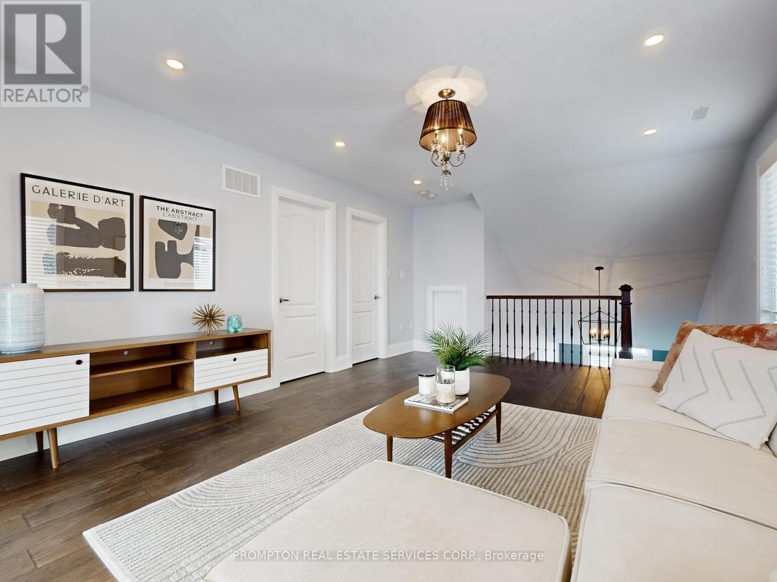 39 Giardina Crescent, Richmond Hill, Ontario  L4B 0G1 - Photo 42 - N12994584