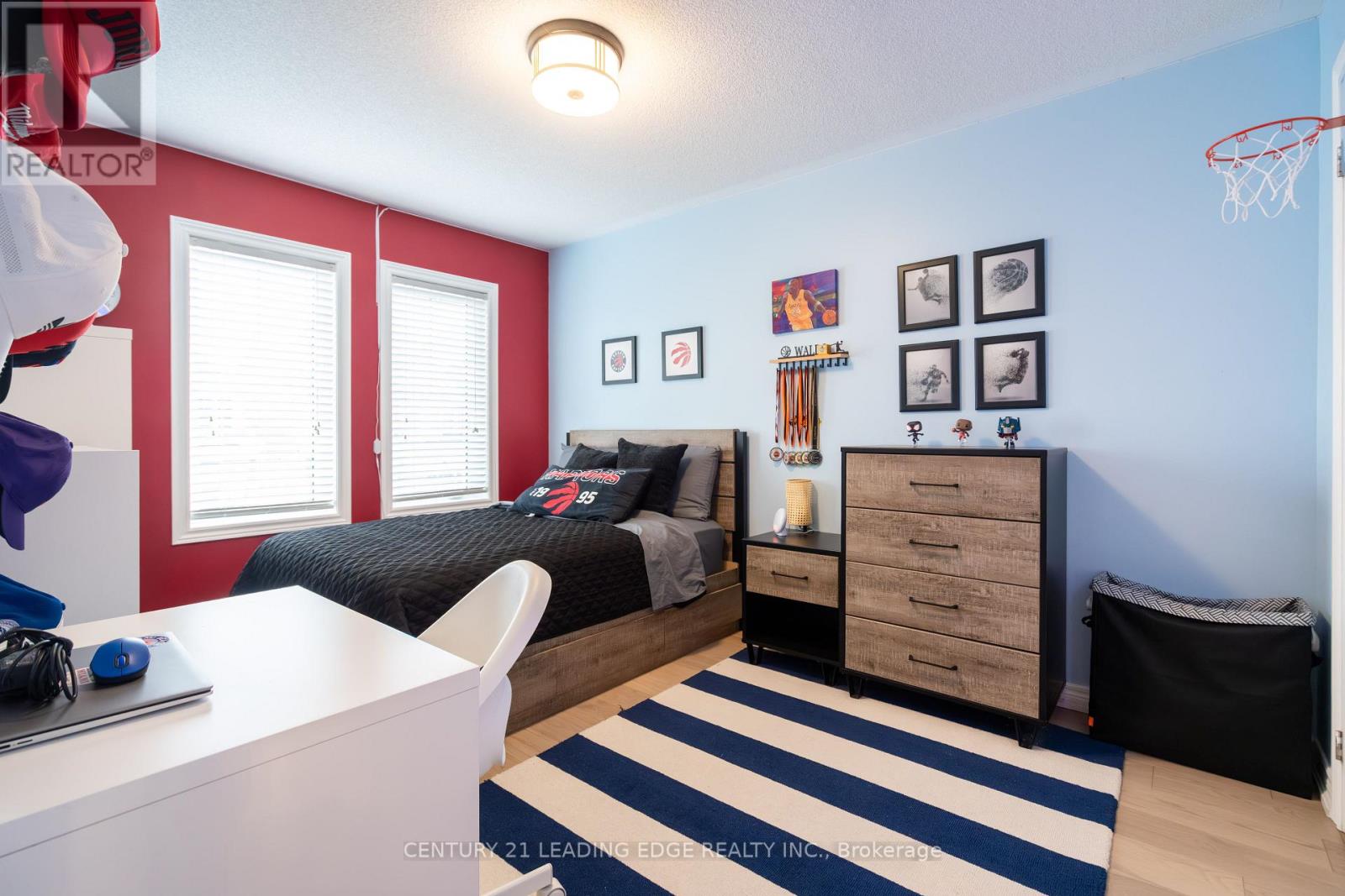 26 Trumpet Street, Whitchurch-Stouffville, Ontario  L4A 0N8 - Photo 20 - N12994596