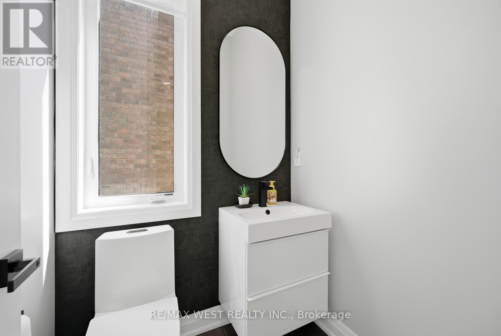 99 Coldwell Bay Circle, Vaughan, Ontario  L4H 5E9 - Photo 22 - N12994604