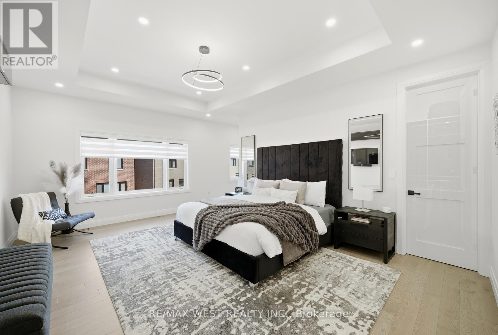 99 Coldwell Bay Circle, Vaughan, Ontario  L4H 5E9 - Photo 25 - N12994604