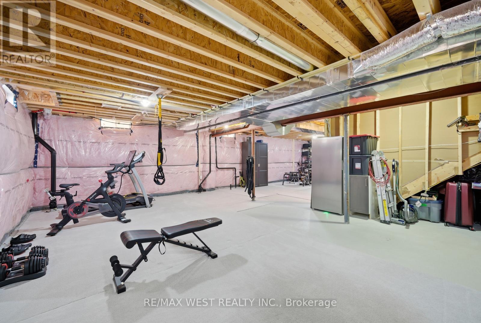 99 Coldwell Bay Circle, Vaughan, Ontario  L4H 5E9 - Photo 39 - N12994604