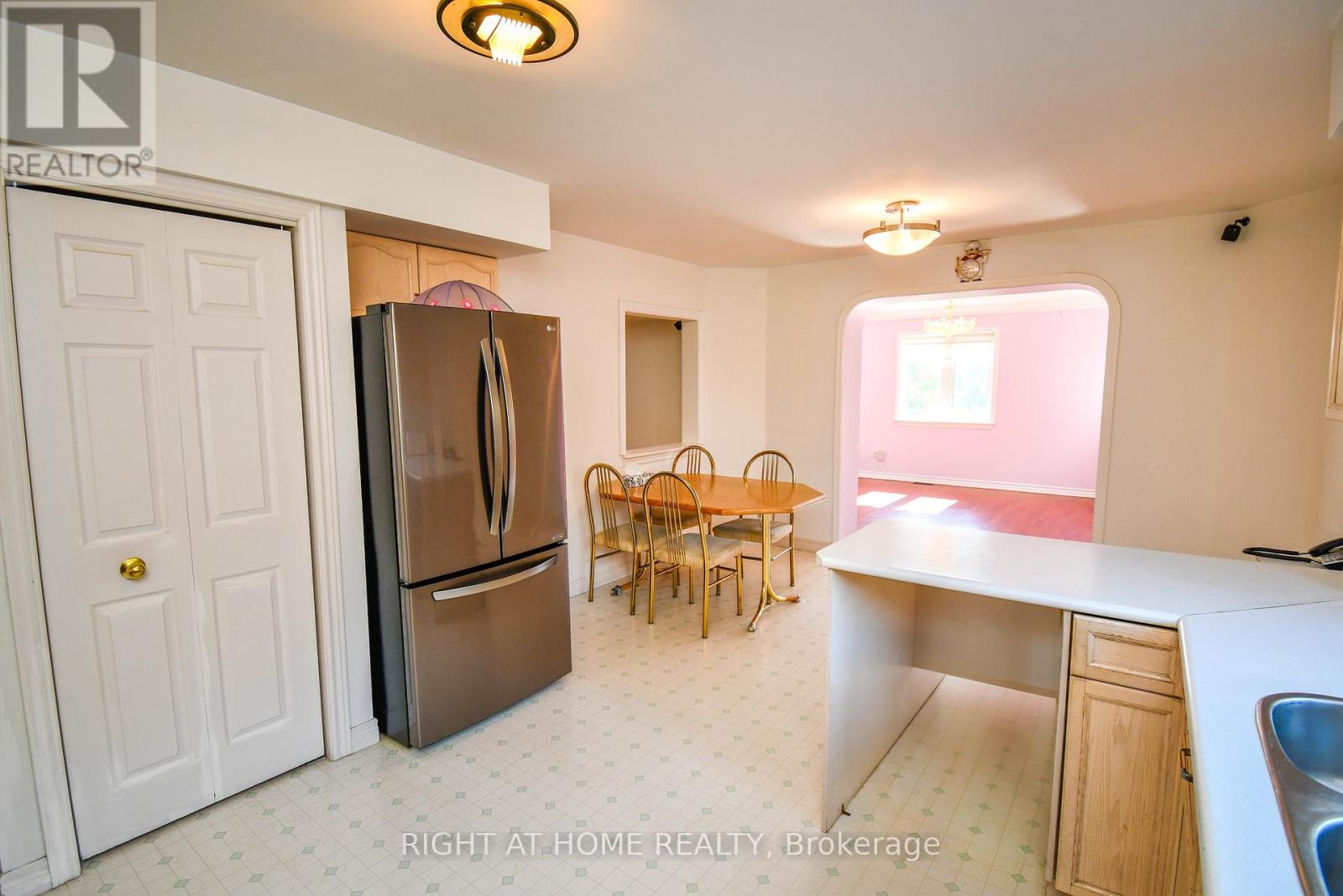 11 Thackeray Crescent, Barrie (Letitia Heights), Ontario  L4N 6J6 - Photo 20 - S12994540