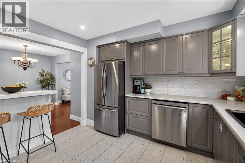 2348 Greenbank Trail, Burlington, Ontario  L7P 3S8 - Photo 7 - 40819165